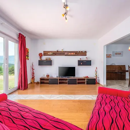 度假居 3 Bedroom Amazing In Podpican Grobnik (Pican)