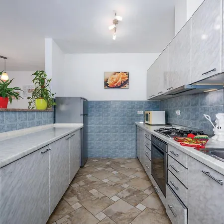3 Bedroom Amazing In Podpican Grobnik (Pican)