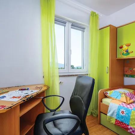 度假居 3 Bedroom Amazing In Podpican Grobnik (Pican)