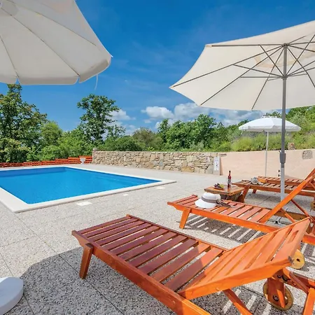 3 Bedroom Amazing In Podpican *